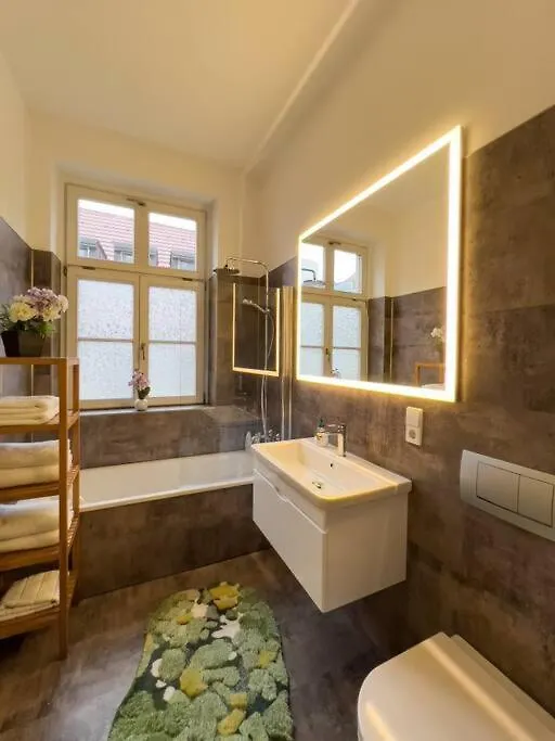 Exklusives Leipzig City Apartment Flowers Deutschland