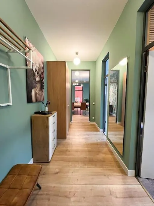 Exklusives Leipzig City Apartment Flowers